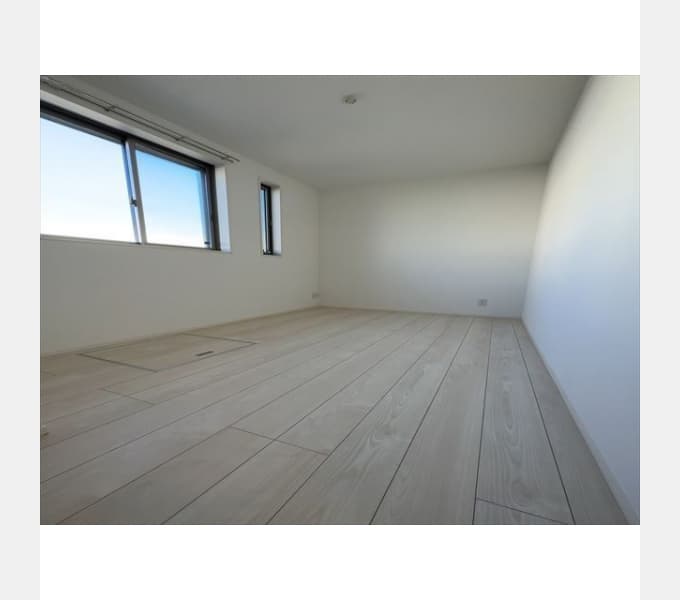 Preview interior of Kolet large mouth #05