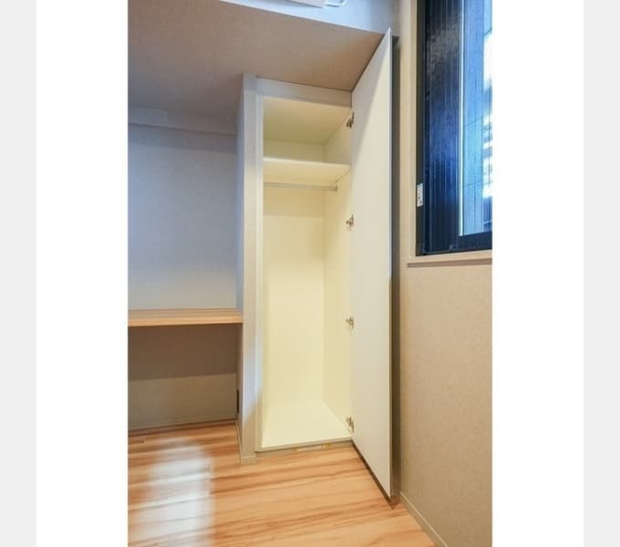 Room image 8