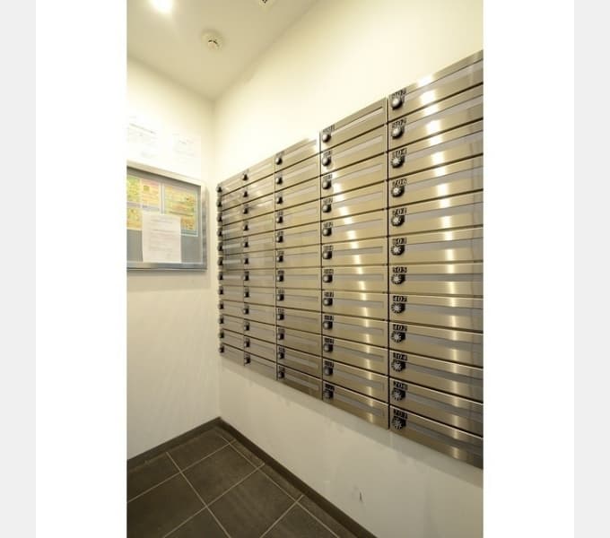 Room image 8
