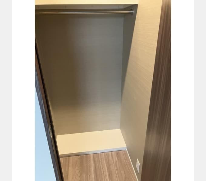 Room image 15