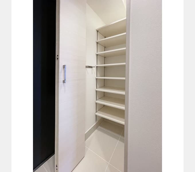 Room image 13