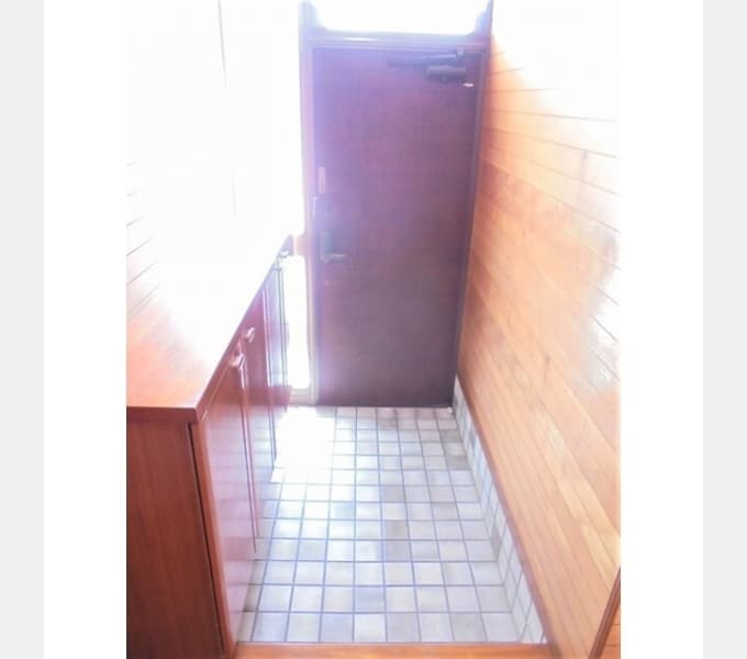 Room image 11