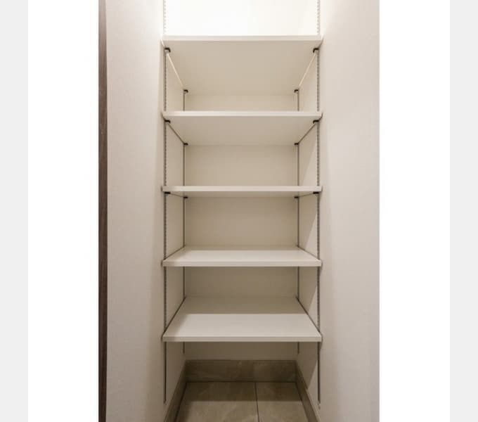 Room image 13