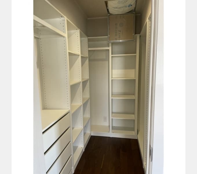 Room image 15