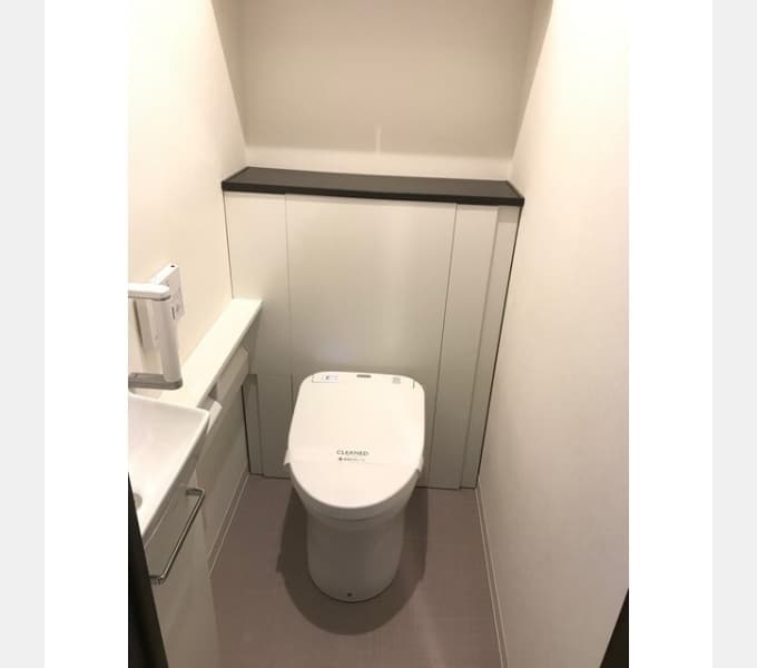 Room image 8