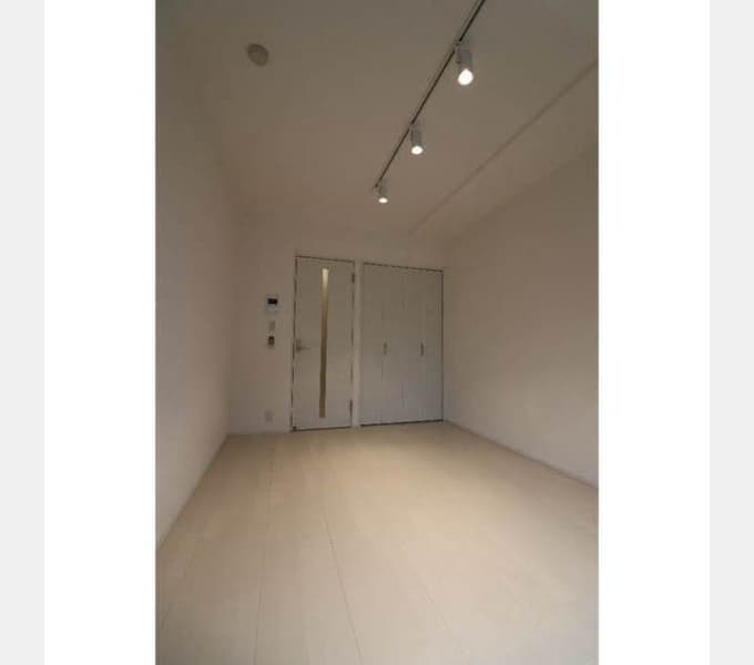 Room image 14