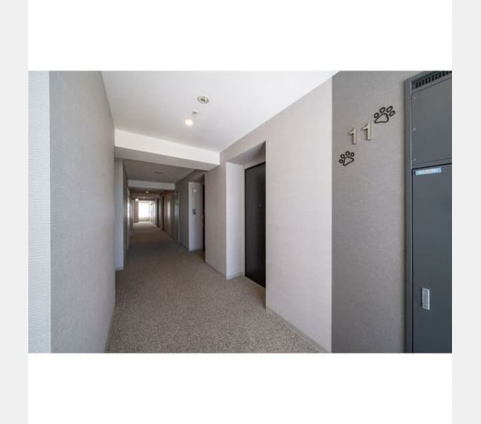 Room image 8