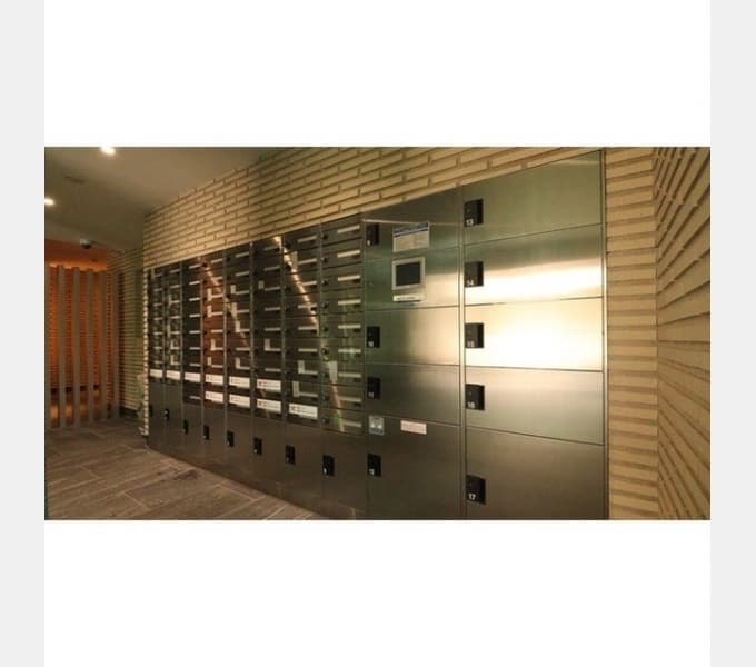 Room image 8