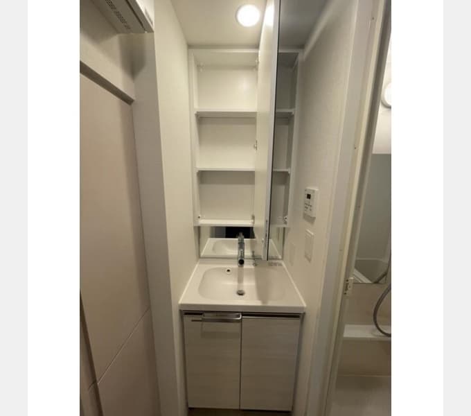 Room image 15