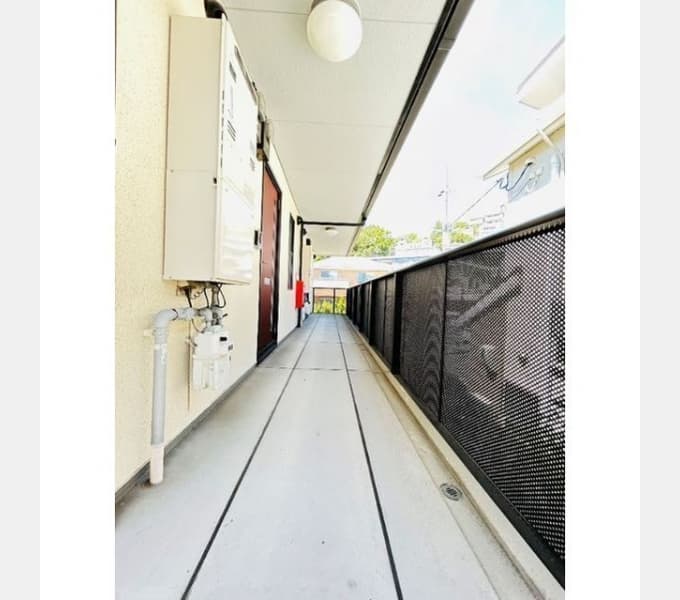 Room image 15