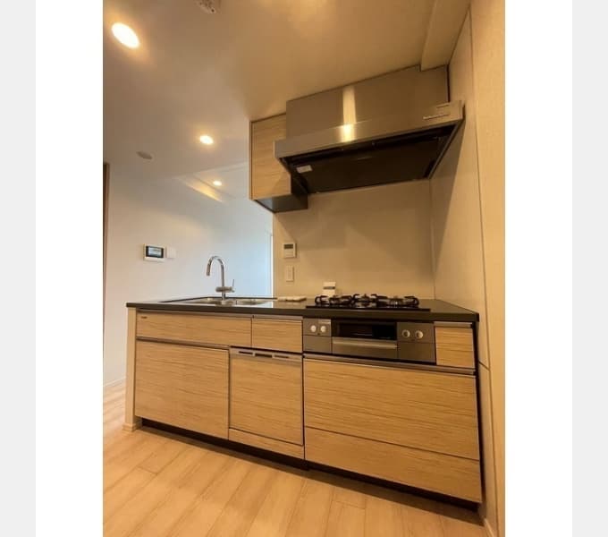 Room image 11