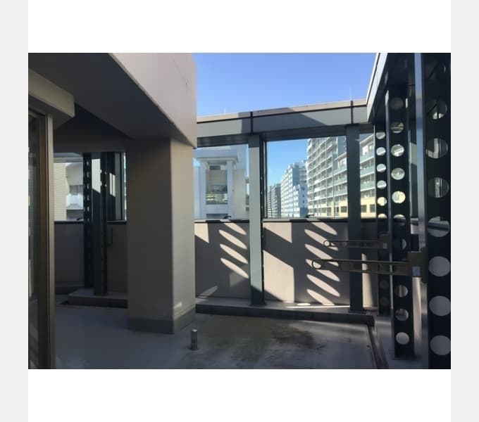 Room image 11