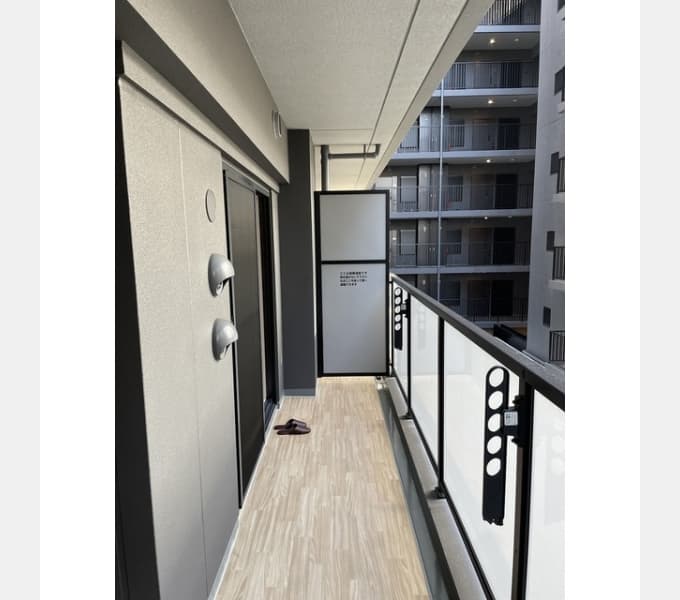 Room image 16