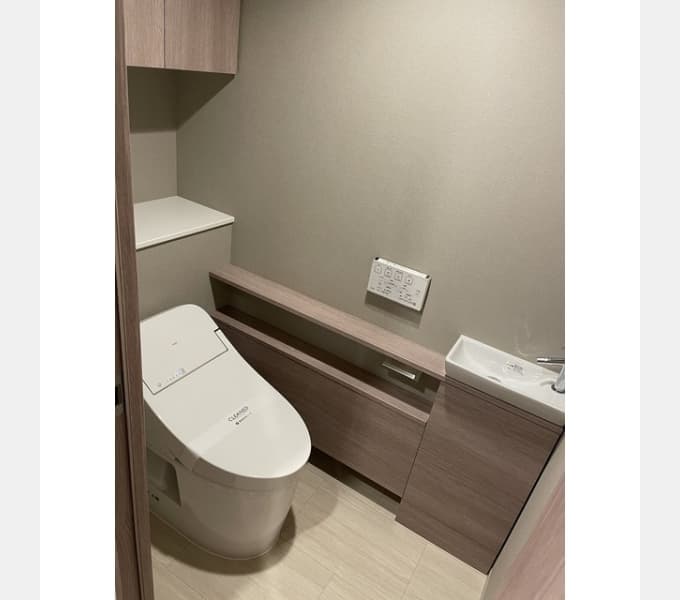 Room image 15