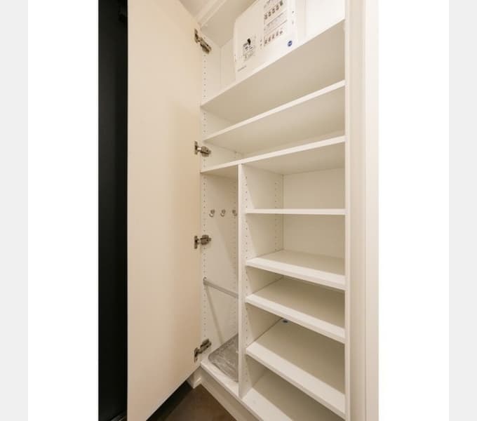 Room image 13