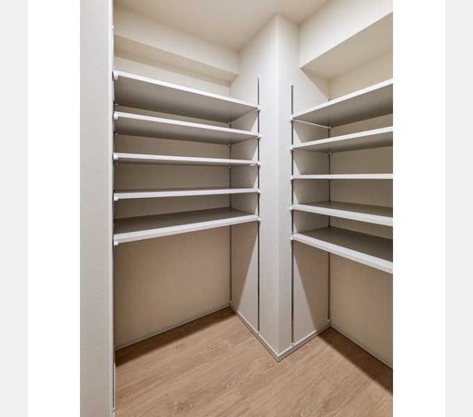 Room image 15