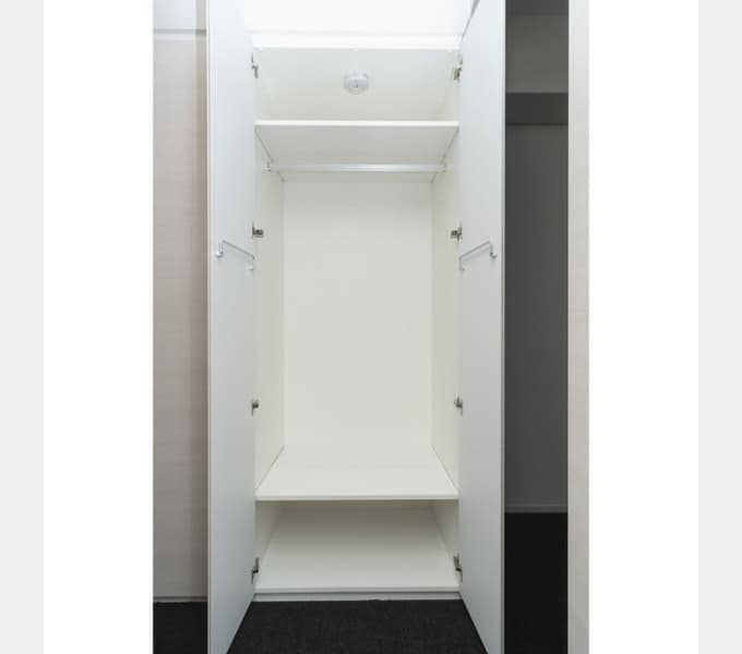 Room image 16