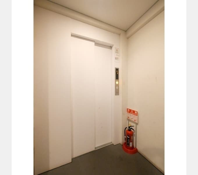 Room image 11