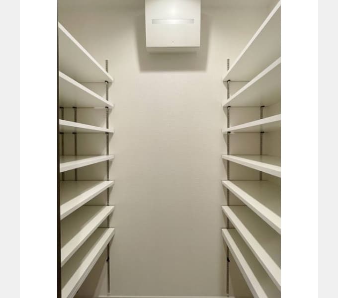 Room image 14