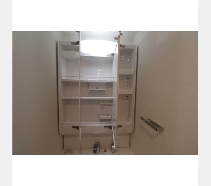 Room image 16