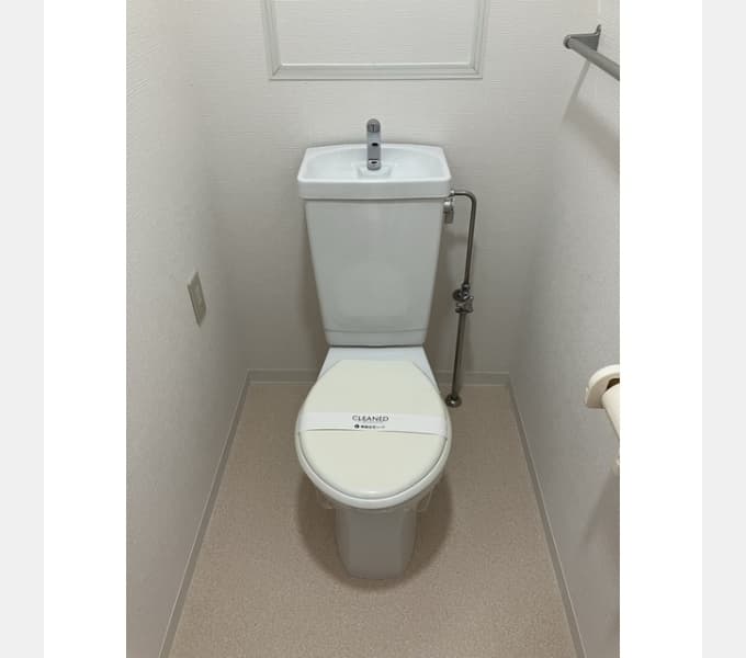 Room image 11