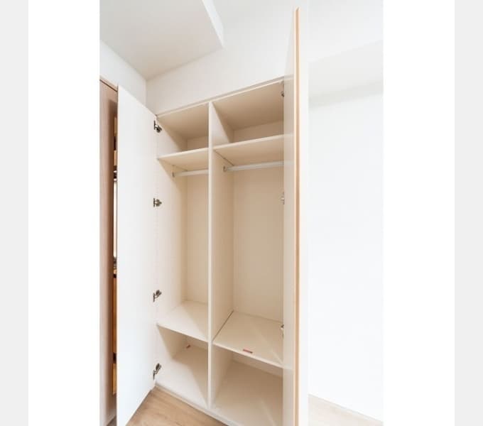 Room image 8