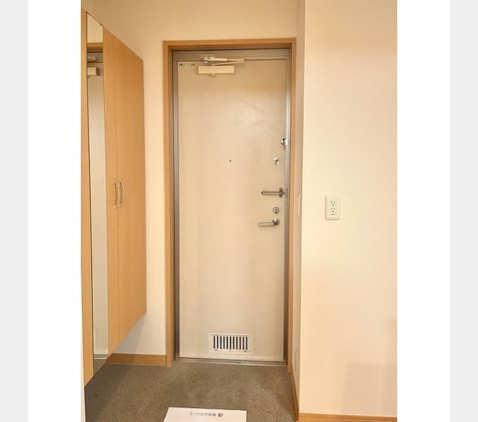 Room image 10