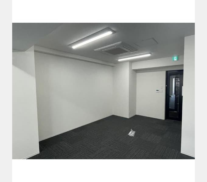 Room image 10