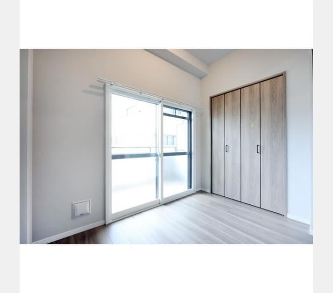 Room image 11