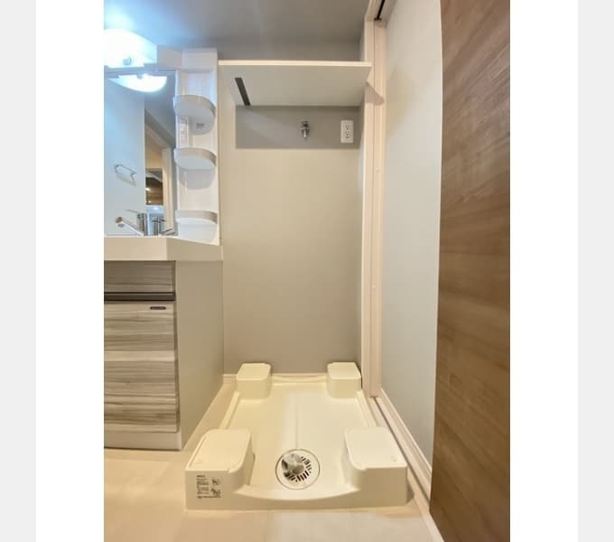 Room image 16