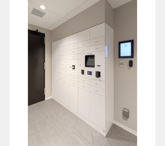 Room image 8