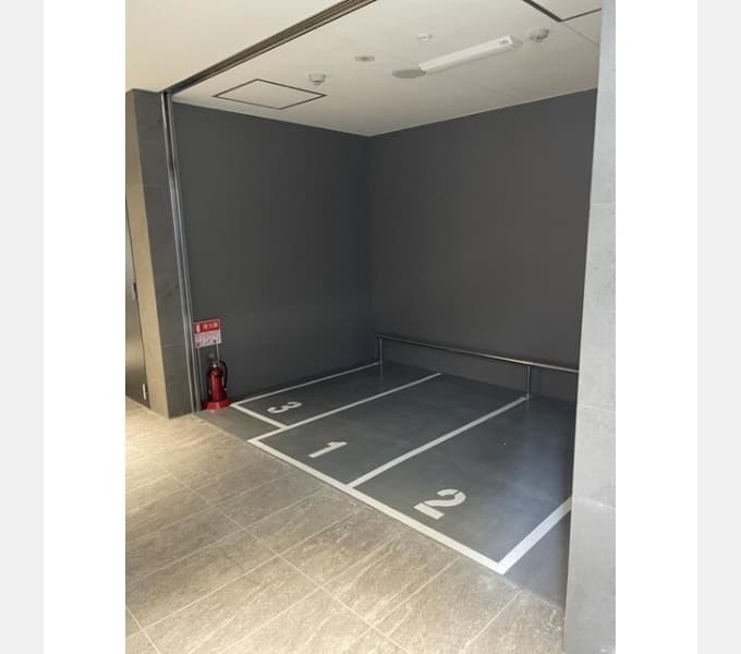 Room image 16