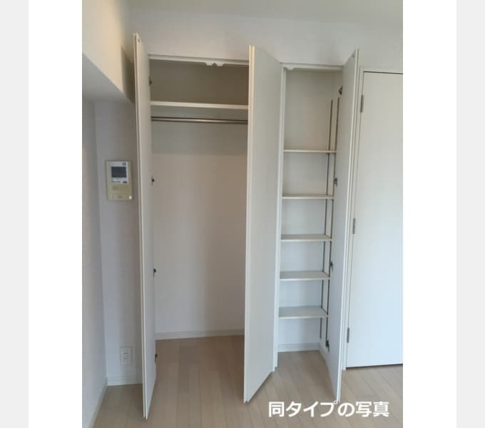 Room image 12
