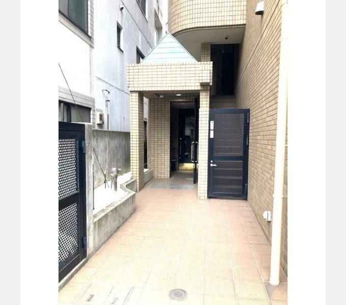 Room image 13