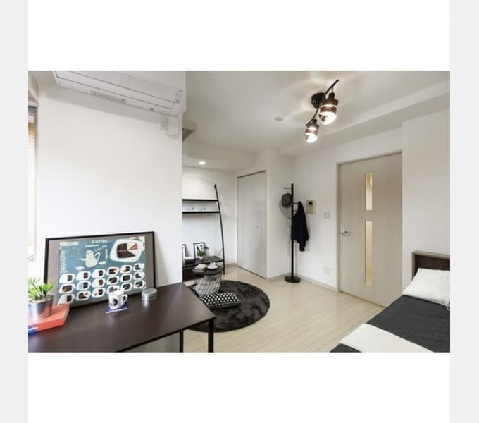 Room image 8