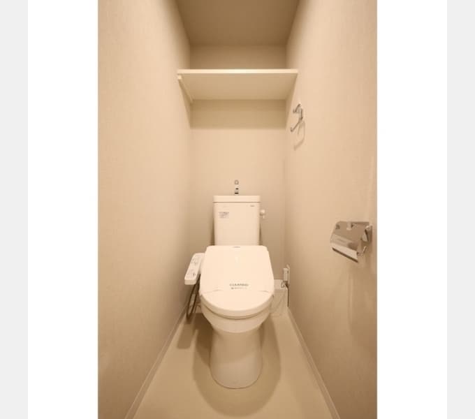 Room image 8