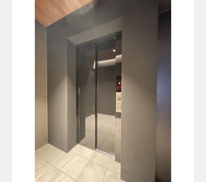 Room image 16