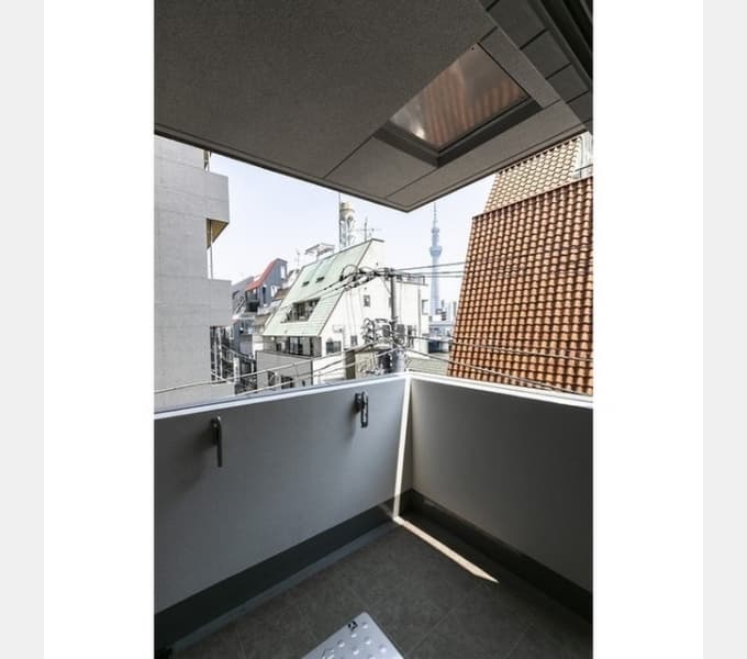 Room image 10