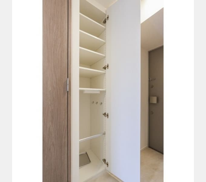 Room image 12