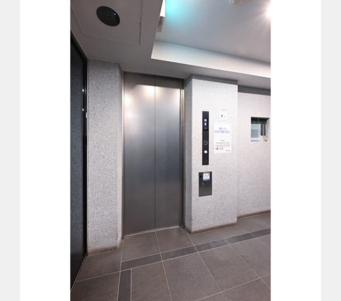 Room image 16
