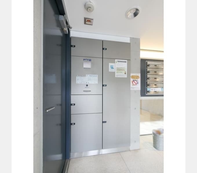 Room image 12