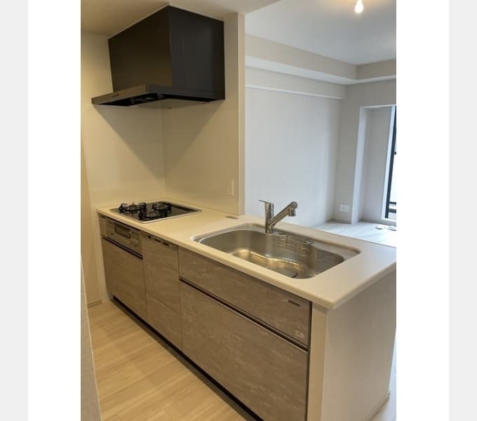 Room image 14