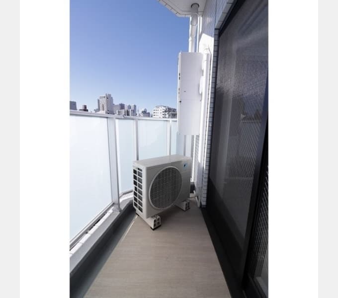 Room image 10