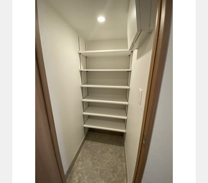 Room image 14
