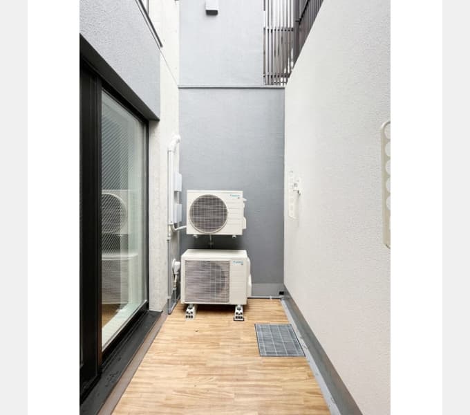 Room image 14