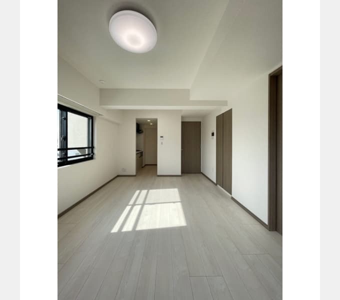 Room image 15