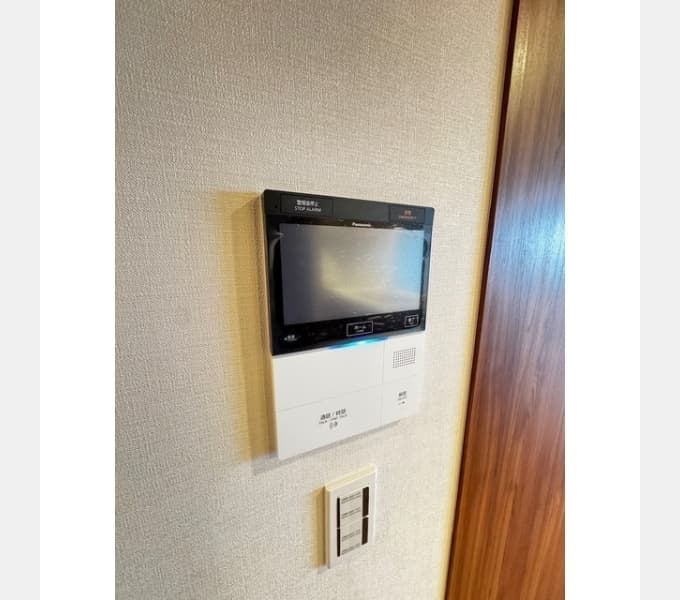 Room image 12