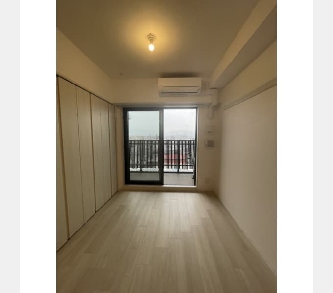 Room image 13