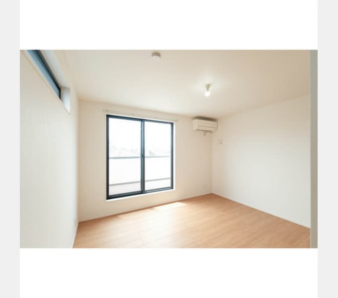 Room image 15
