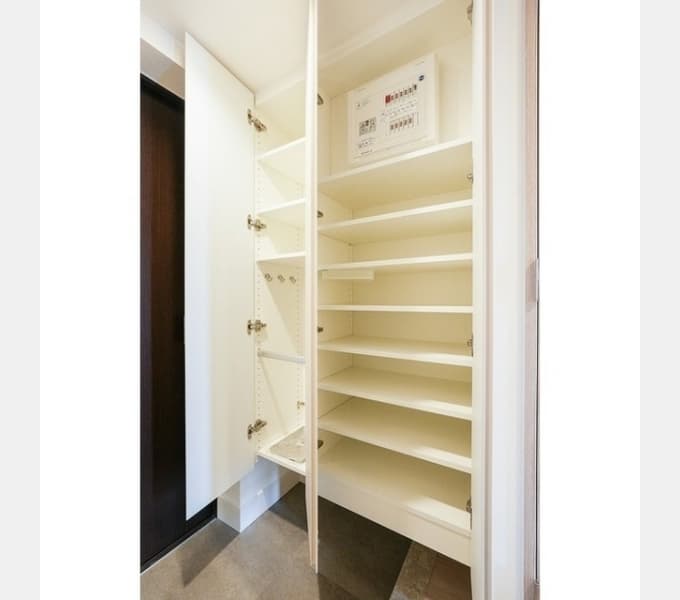 Room image 13